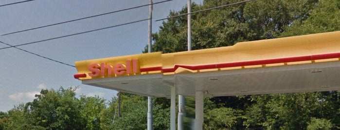 Shell is one of Tempat yang Disukai Chester.