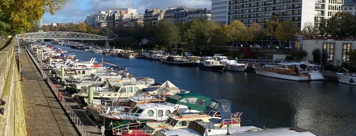 Port de l'Arsenal is one of Les spots les plus agréables de Paris.