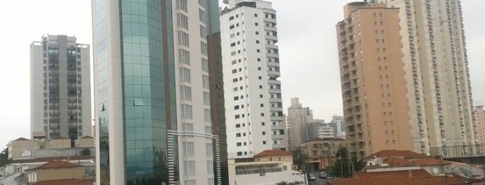 Avenida Água Fria is one of Lugares favoritos de Steinway.