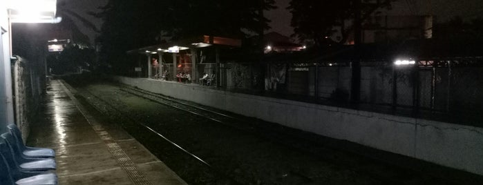 PNR South - San Andres Station is one of สถานที่ที่ Christian ถูกใจ.