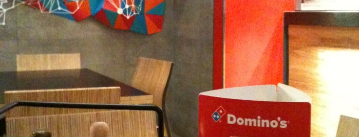 Domino's Pizza is one of Lieux qui ont plu à desechable.