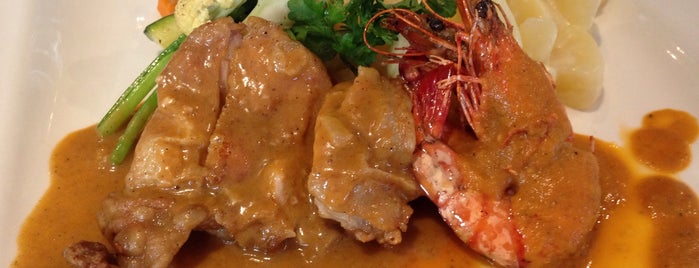 Tropical Seafood & Grill is one of Posti che sono piaciuti a Merve.