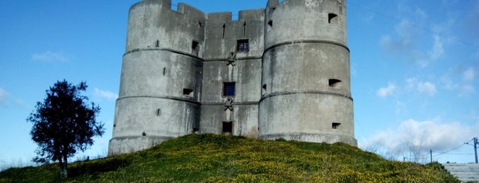 Castelo de Evoramonte is one of Fora do Grande Porto.