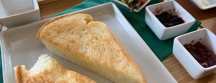 Flourish BREAD & BLAD is one of 西宮・芦屋のパン.
