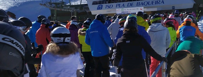 Telesilla Cabana is one of Ski.