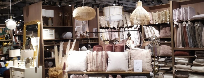 Maisons du Monde is one of Shopping.