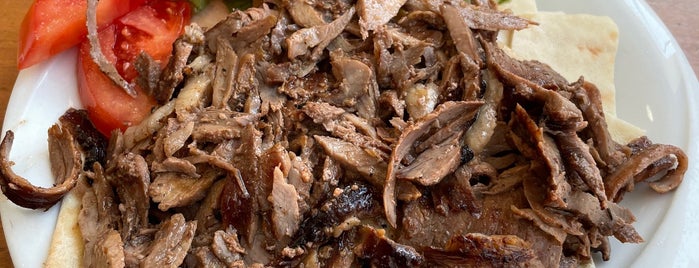 Şehir Lokantası is one of Vedat Milor - İskender, Döner ve Cağ Kebapçılar.