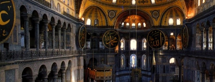 Sainte Sophie is one of Istanbul.