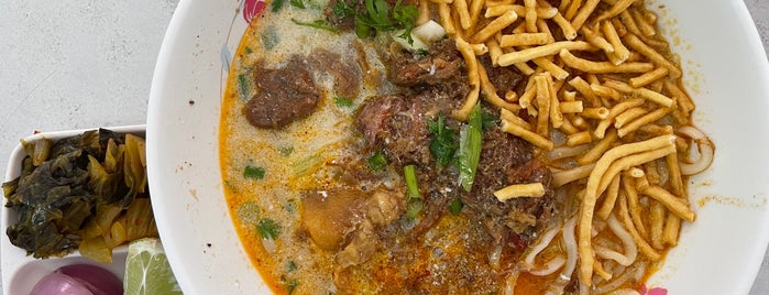 Khao Soi Islam is one of Chiang Mai Halal Food.