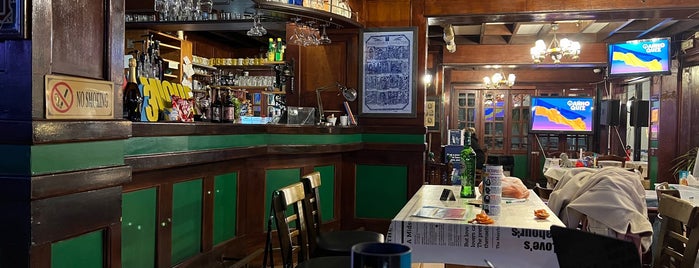 Shakespeare British Pub & Restaurant is one of Bars.