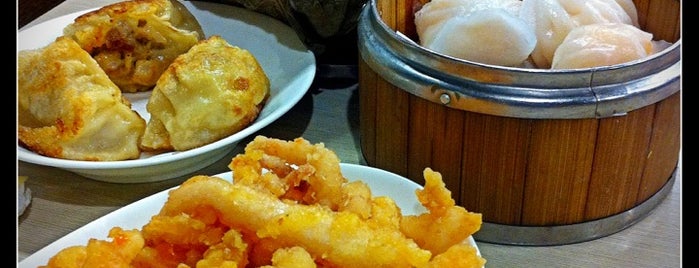 China Cafe is one of Snackertarian 님이 좋아한 장소.