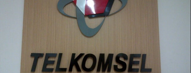 Telkomsel Manado is one of Office & Public Center @Sulawesi Utara.
