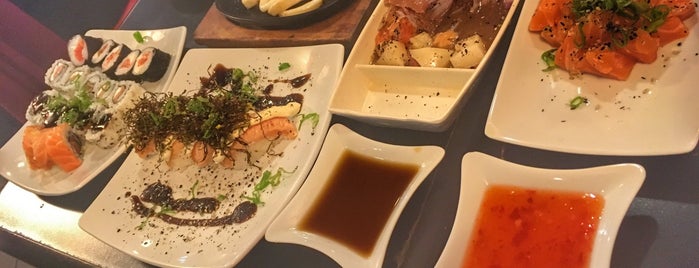 Sushi Laranjeiras is one of Favoritos.