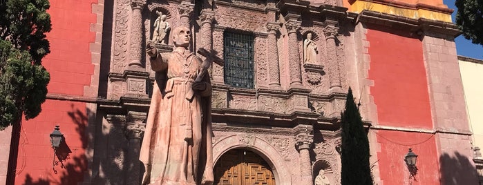 Templo Del Oratorio is one of Downtown Walk in SMA.