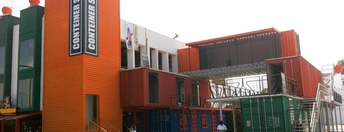 Container Square is one of María'nın Beğendiği Mekanlar.