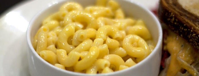 Chicago Diner is one of Where to Find Chicago's Best Mac and Cheese.