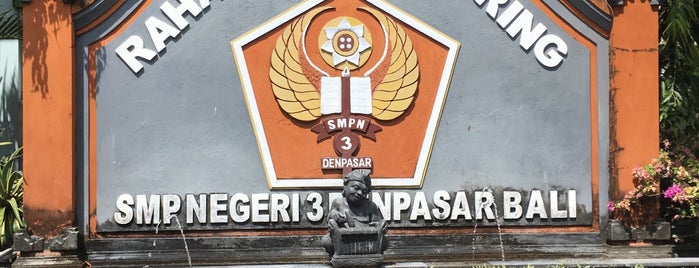 SMPN 3 Denpasar is one of Campus Explorer Badge in Bali.