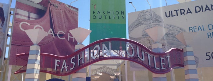 Fashion Outlet of Las Vegas is one of Road.