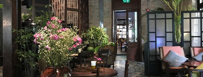 Burma Bistro is one of 海外 ビルマ.