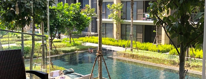 Baan Mai Khao Beachfront Condominium is one of Tempat yang Disukai Akimych.