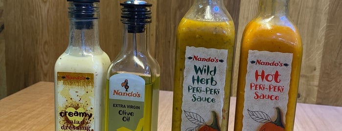 Nando’s is one of Fawaz'ın Beğendiği Mekanlar.