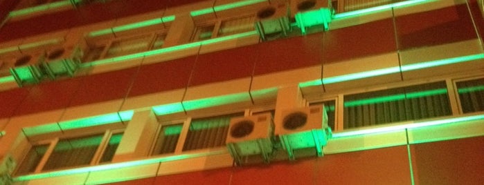 Büyük Hotel is one of Meltem : понравившиеся места.
