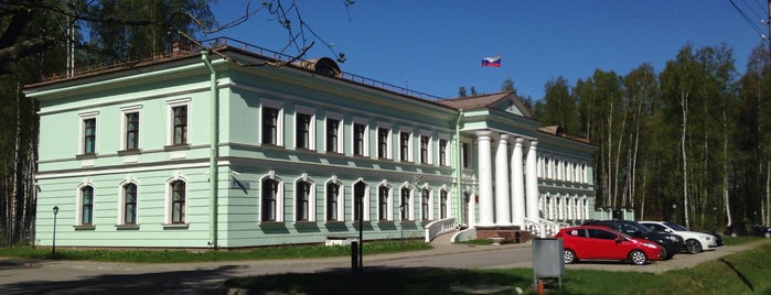Зеленогорский районный суд Санкт-Петербурга is one of Суды СПб.
