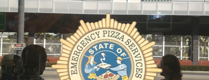 Precinct Pizza is one of Gespeicherte Orte von Kimmie.