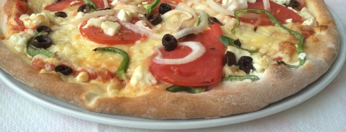 Pizzarella is one of Locais curtidos por Eirini.