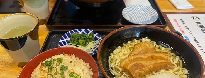 番所亭 ばんじゅてい is one of okinawa to eat.