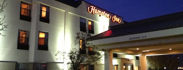 Hampton by Hilton is one of Tempat yang Disukai Eric.