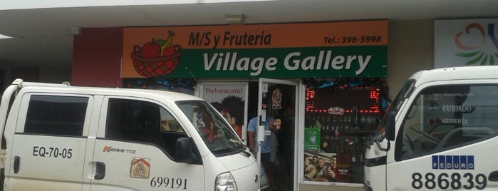 MiniSuper y Fruteria Village Gallery is one of Orte, die Kev gefallen.
