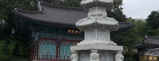 Unsuam is one of Buddhist temples in Gyeonggi.