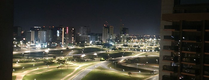 Manhattan Plaza Hotel is one of Brasília.