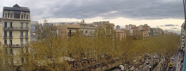 Gran Via Restaurant is one of Orte, die Jose Luis gefallen.