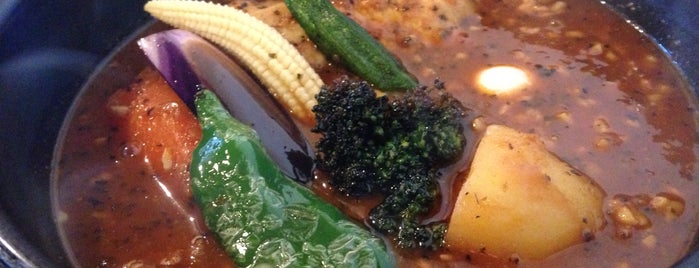 Curry & Cafe SAMA 北海道神宮前店 is one of 食べる.