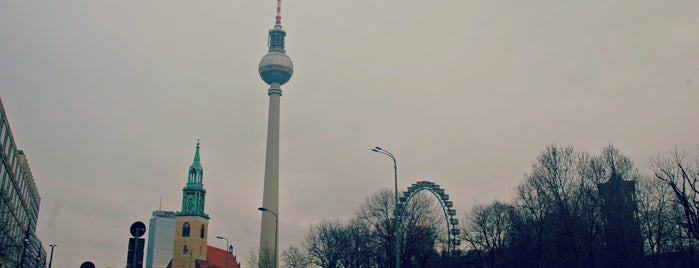 Berliner Fernsehturm is one of -> Germany.