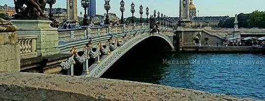 Мост Александра III is one of -> France.