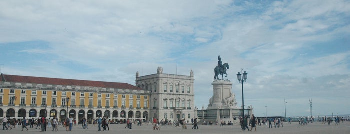 Статуя Жозе I is one of -> Portugal.