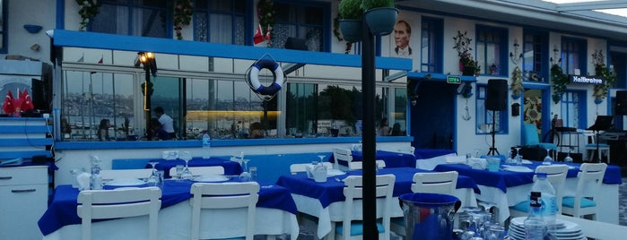 Kalikratya Balık Restaurant is one of Posti che sono piaciuti a Gökhan.