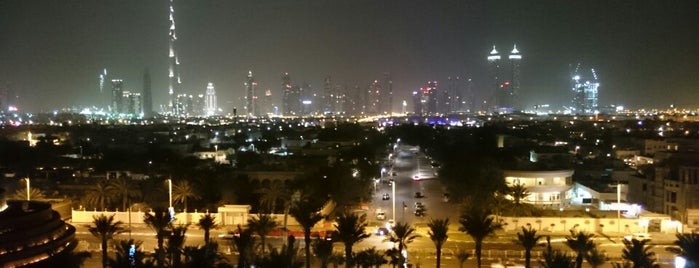 Mercury Lounge is one of Dubai.