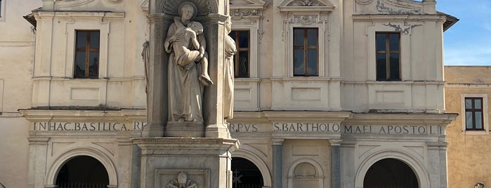 Piazza di S. Bartolomeo All'Isola is one of ROME - ITALY.