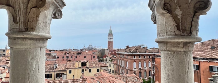 Palazzo Contarini del Bovolo is one of Benátky.