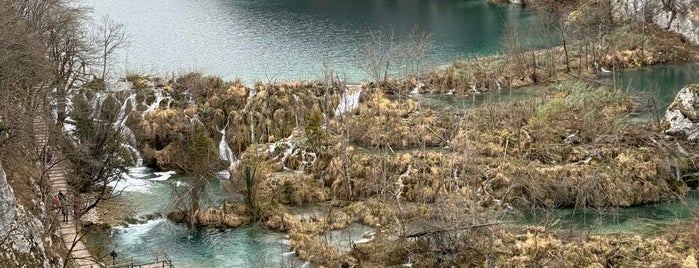 Nacionalni park Plitvička jezera is one of Croacia.