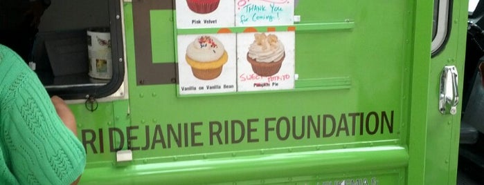 Cupcakes For Courage is one of Food trucks.