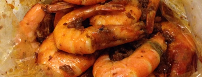 Shrimp Bucket is one of Taguig + San Juan + Pasig Eats.