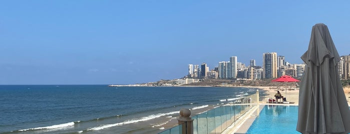 Lancaster Edin Bay is one of بيروت.