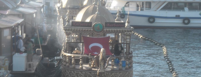 Tarihi Eminönü Balık Ekmek is one of durak.