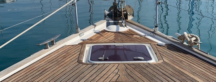 Kemer Yachting&Sailing is one of Ruveyda'nın Beğendiği Mekanlar.