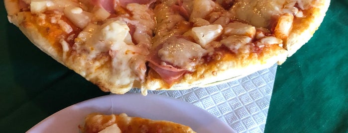 Giancarlo's Pizza is one of ITALIANA.